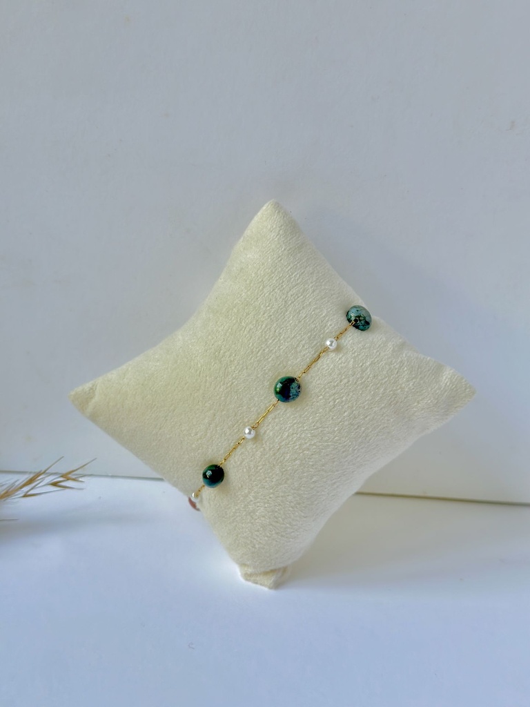 Earthstone Pearl Bracelet