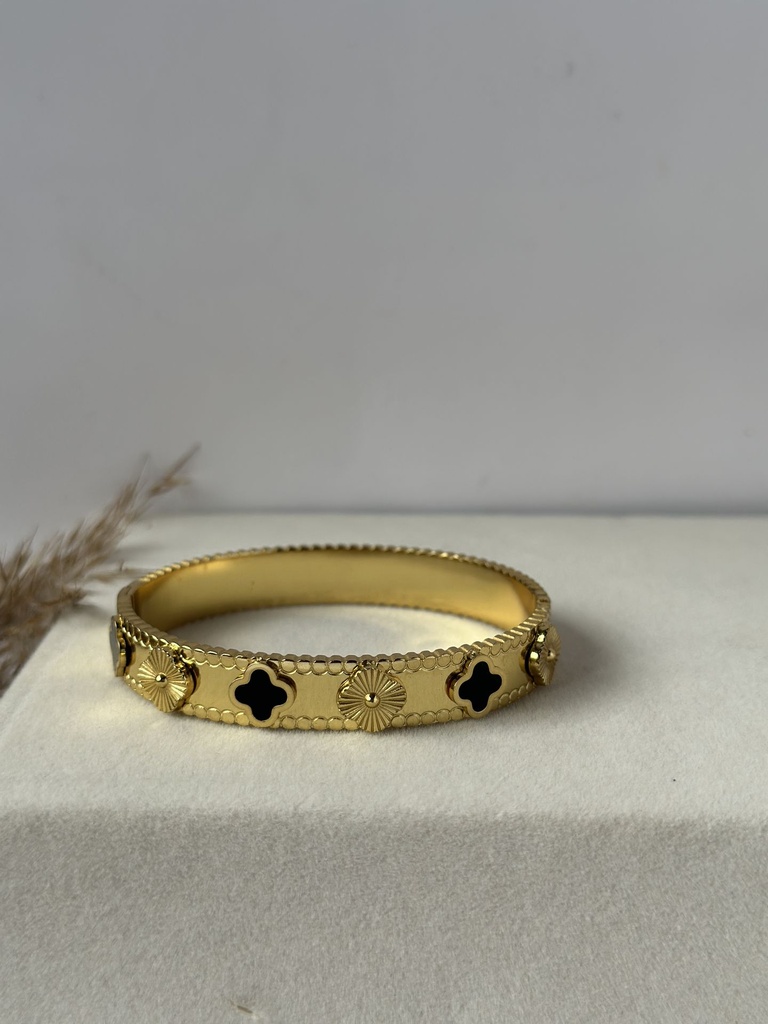 Midnight Bloom Clover Bangle