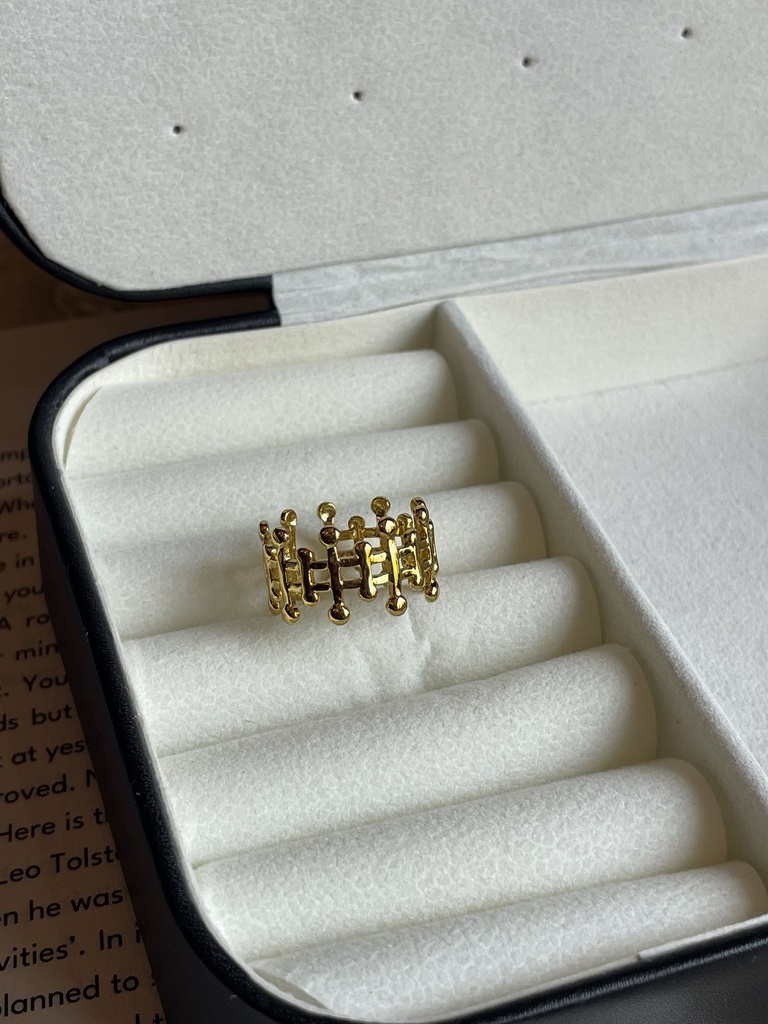 Cage ring