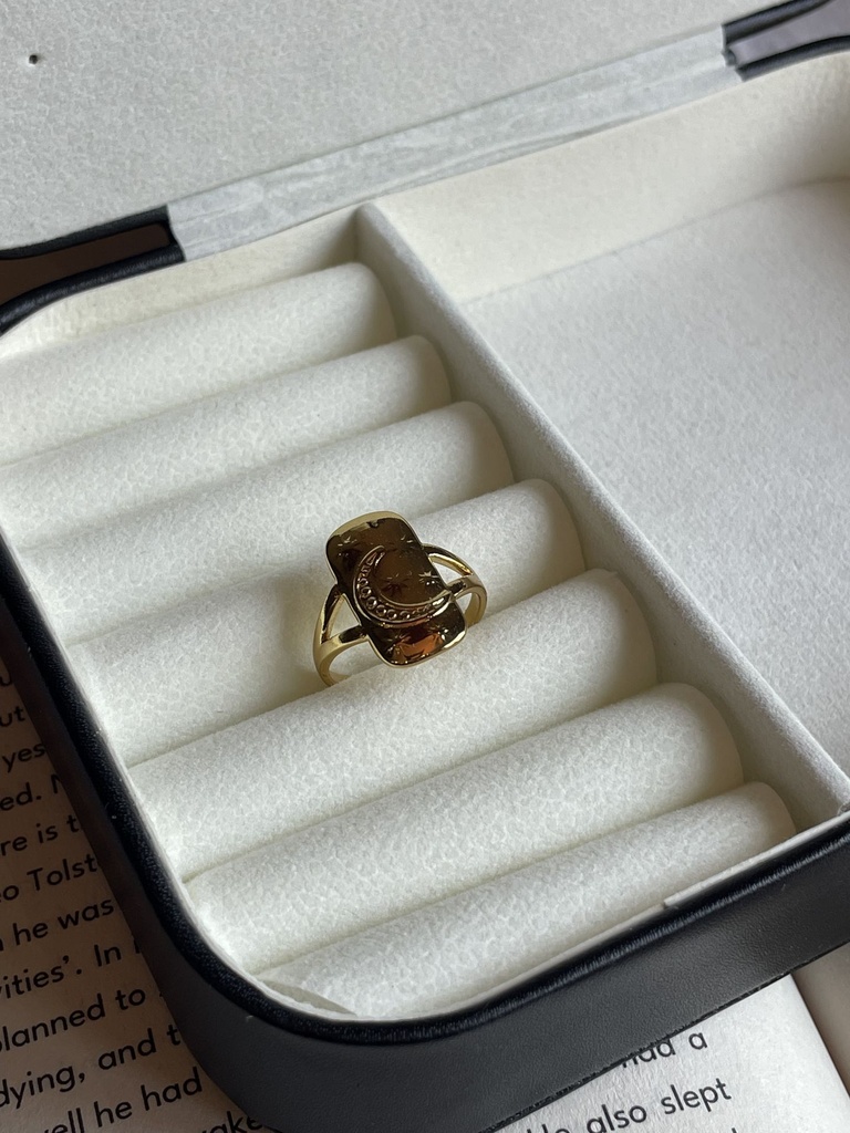 Moon ring