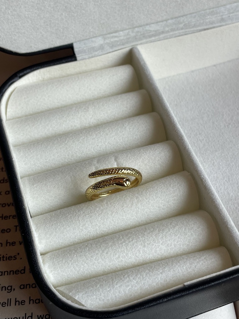 Snake ring
