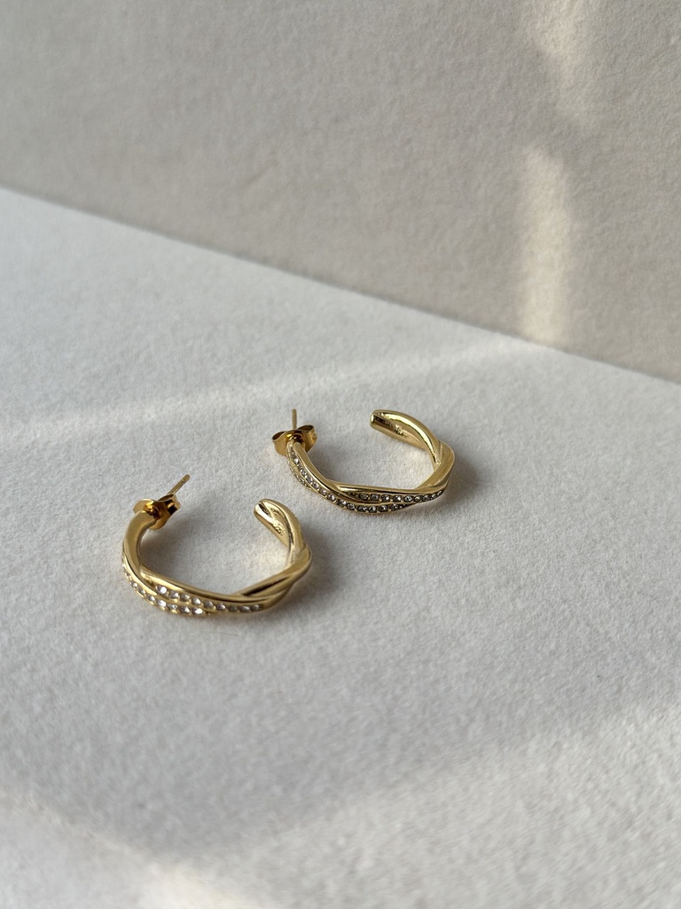 Twisted Pearl Hoop Earrings
