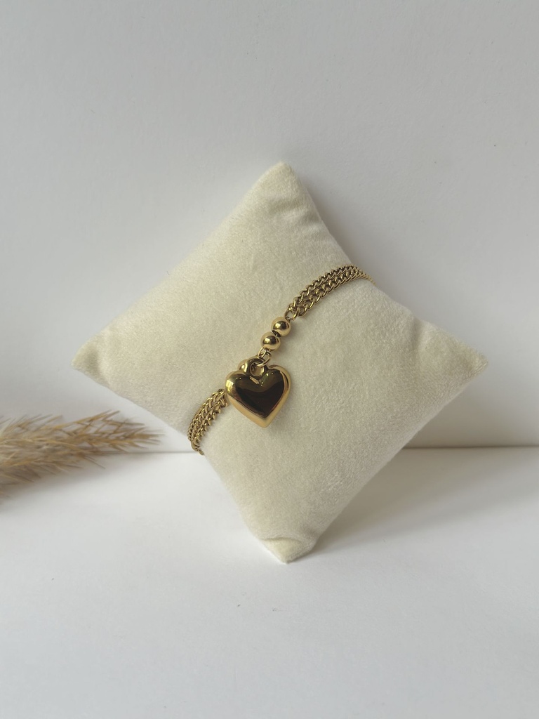 Golden Heart Charm Bracelet