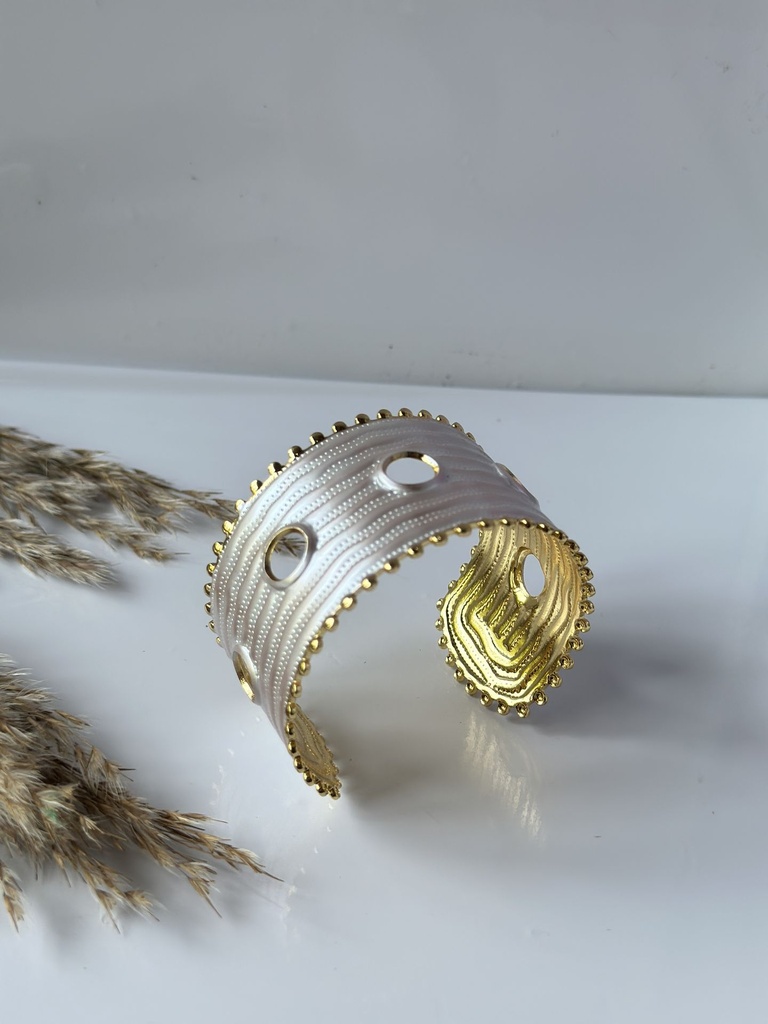 Luxe enamel