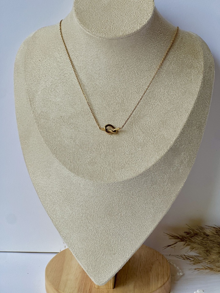Knot Of Love Chain